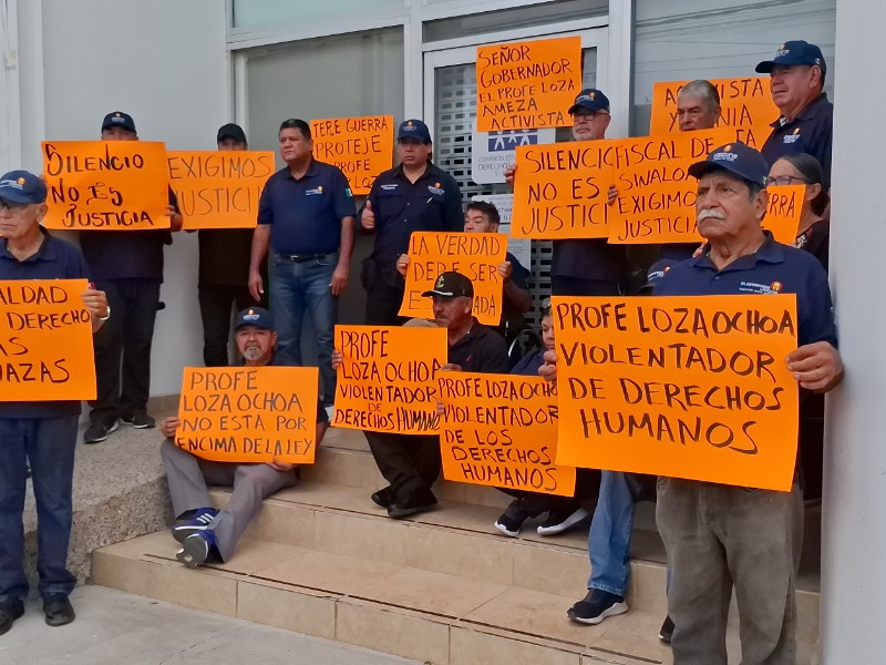 Guerreros Azules A. C se manifiestan frente a CEDH Sinaloa