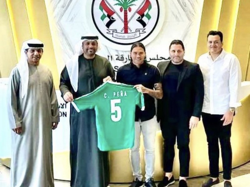'Gullit' Peña llega al futbol de Emiratos Árabes Unidos