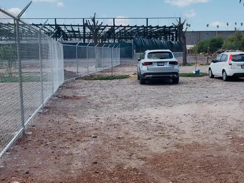 Habilitan acceso alterno al Parque Sinaloa por trabajos en el estacionamiento