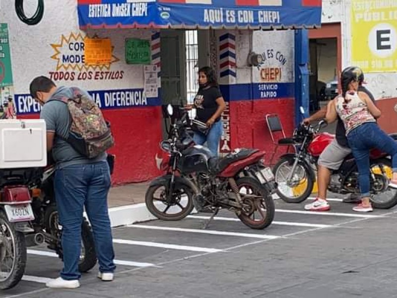 Habilitan estacionamiento exclusivo para motociclistas en centro histórico de Tepic