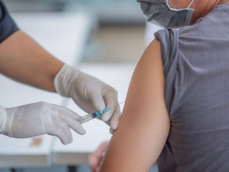 Habilitarán macrocentros para vacunación en Morelia