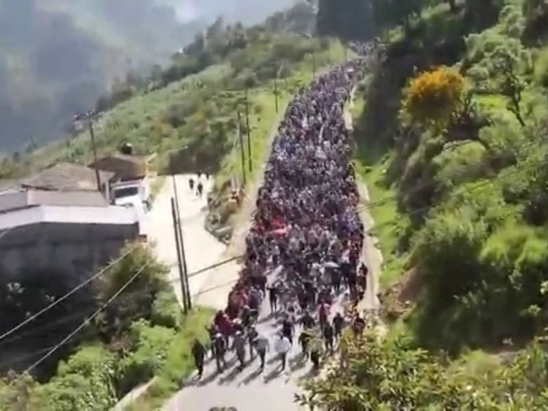 Habitantes de Coyomeapan marcha en contra del presidente municipal