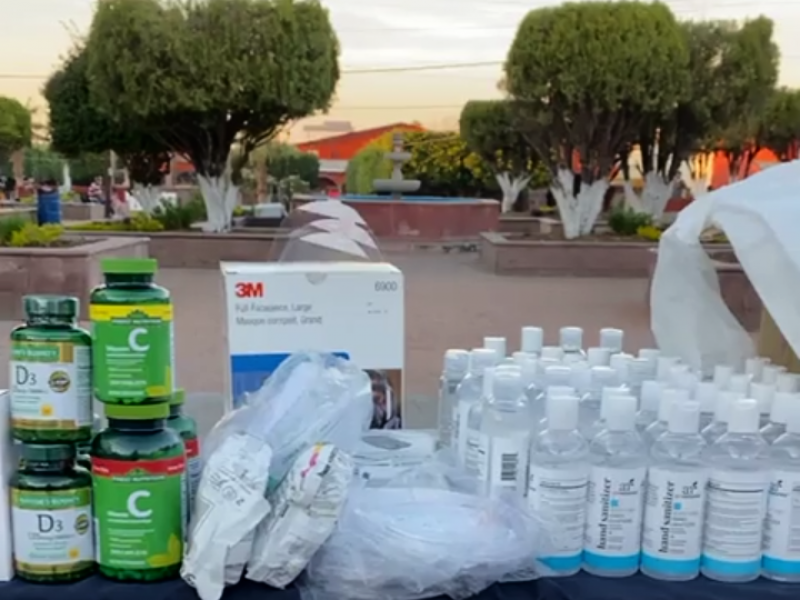 Habitantes de Ecuandureo hacen donativos para ayudar a pacientes COVID-19