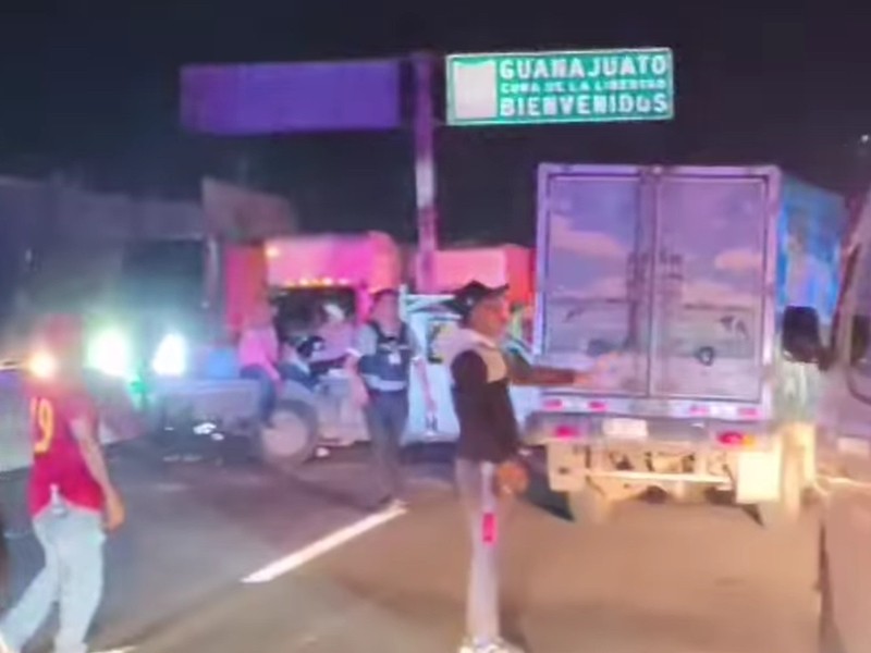Habitantes de La Norita bloquearon libre a Celaya por casi 6 horas