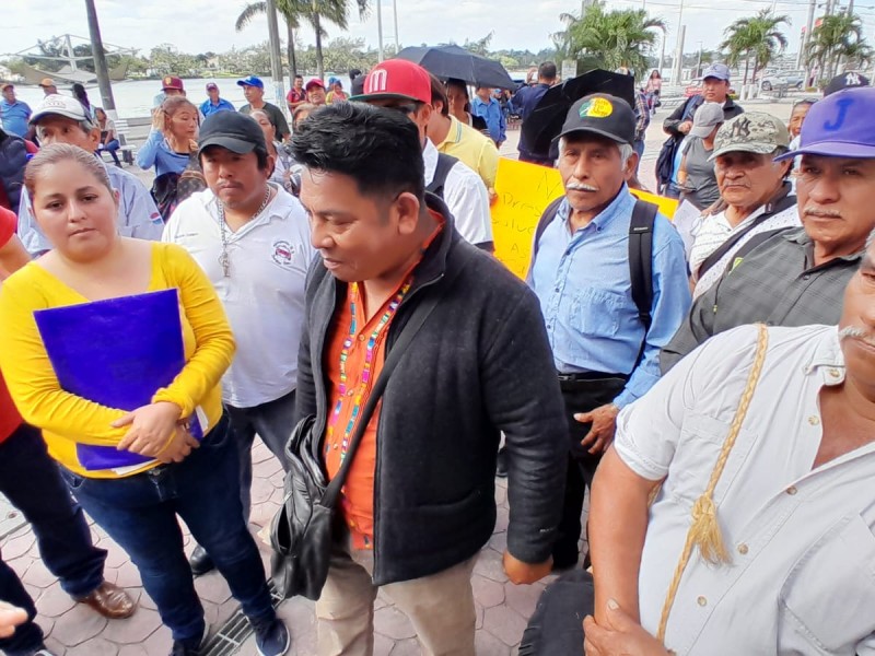 Habitantes de la Tuxpan-Poza Rica bloquean Juárez