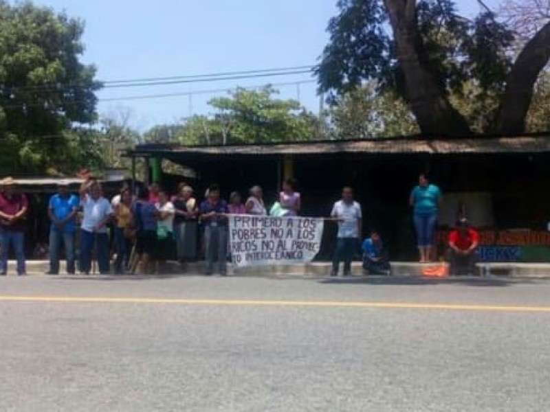 Habitantes de Palomares solicitarán obras a AMLO