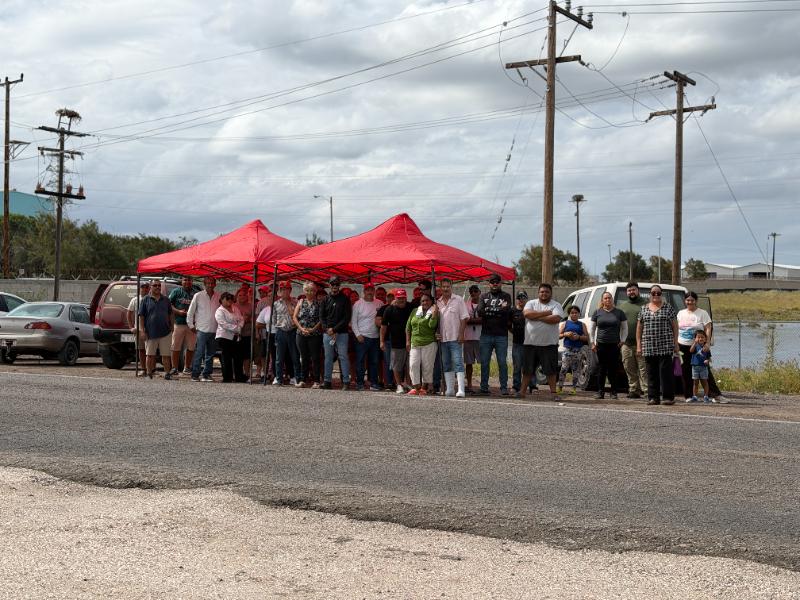 Habitantes de Puerto San Carlos protestan por inundaciones