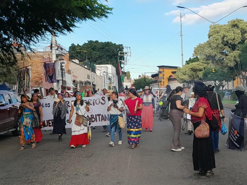 Habitantes de San Francisquito rechazan gentrificación y tienda comercial