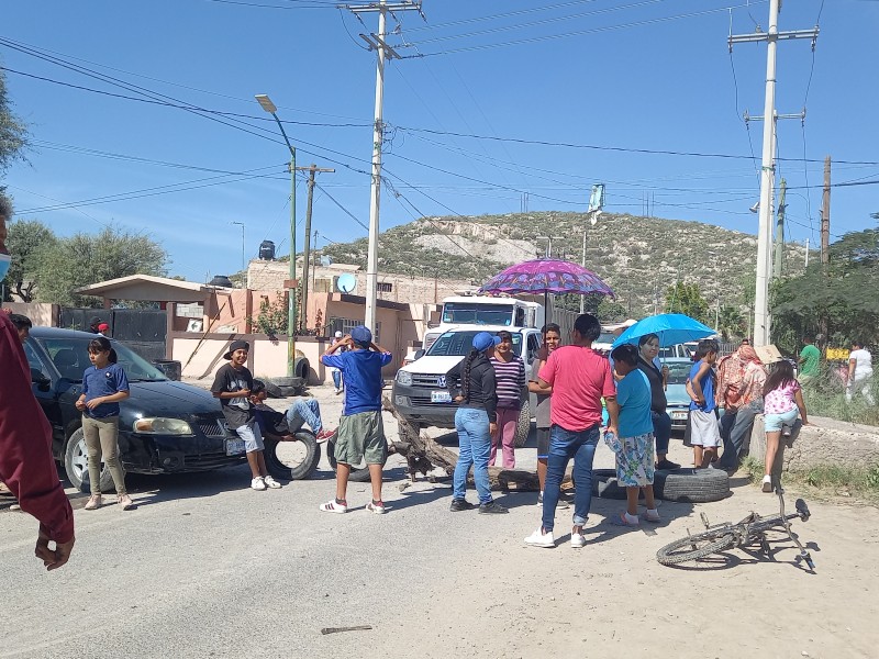 Habitantes de San Ignacio exigen mejoras en su carretera
