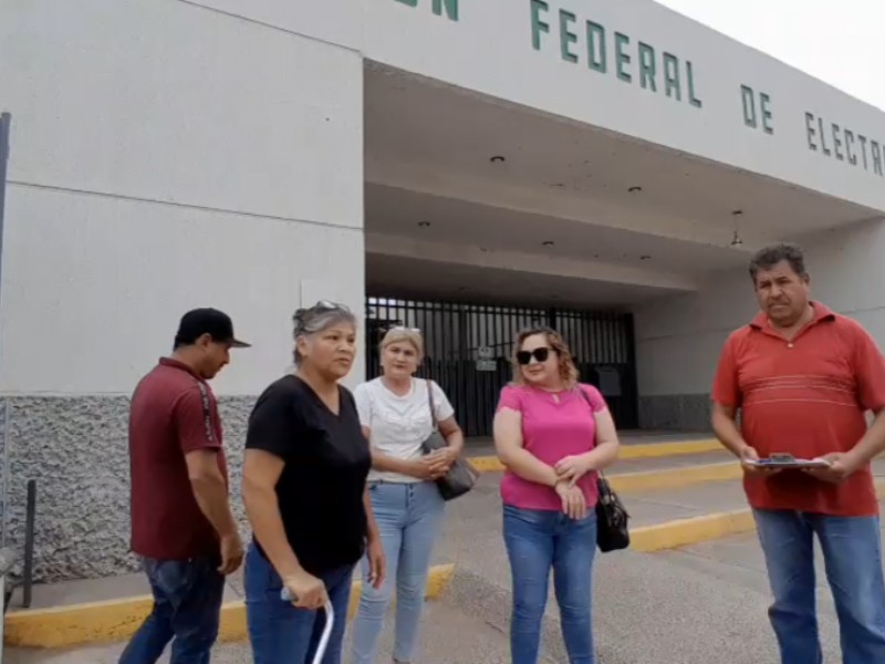 Habitantes de San Ignacio Río Muerto exigen solución a constantes apagones eléctricos