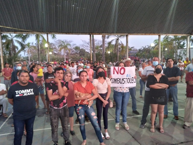 Habitantes del bajo balsas, acuerdan protestar contra termoeléctrica, por contaminación