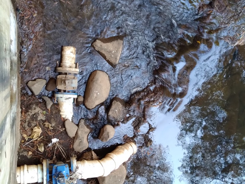 Habitantes denuncian contaminación en las fuentes de abastecimiento en Jacona 