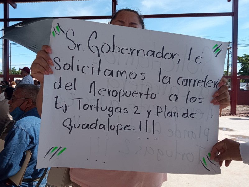 Habitantes exigen carretera en Plan de Guadalupe hacia el aeropuerto