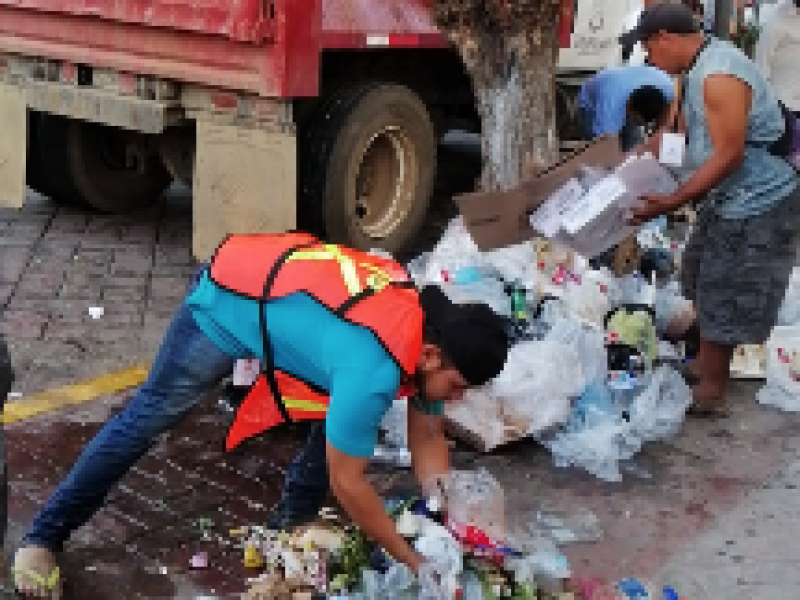 Habitantes no respetan horarios de recolección de basura