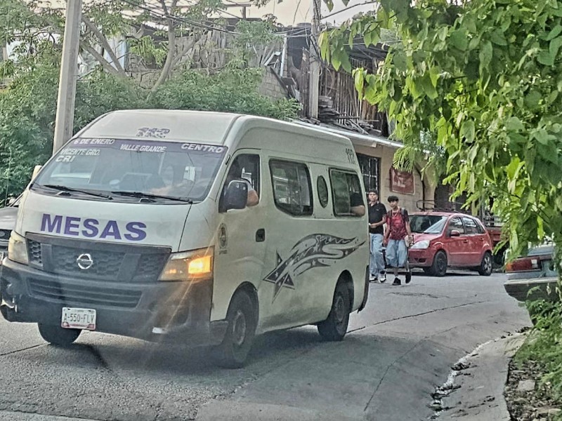 Habitantes piden frenar uso excesivo de claxon en urvans