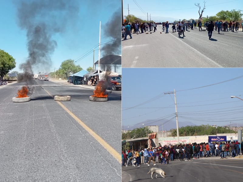 Habitantes Sierra Negra bloquean carretera, exigen obras, edil no atiende