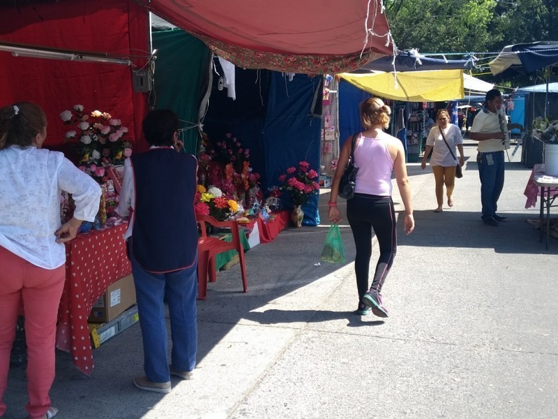 Habrá 3 tianguis del día de la madre en Tepic