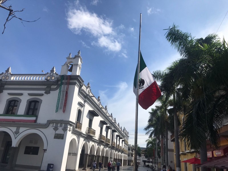 Habrá callejoneada, teatro, danzón y artesanías para celebrar a México