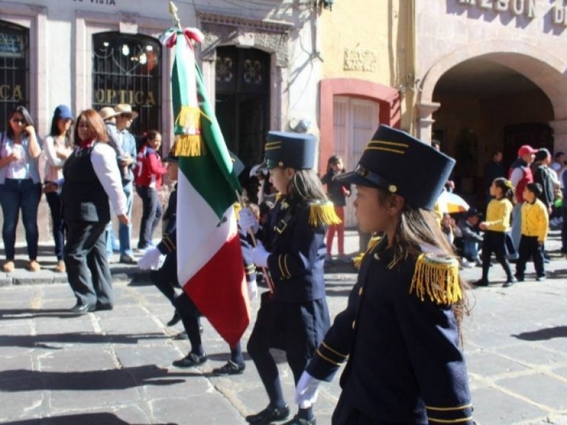 Habrá cortes vehiculares por desfile el domingo