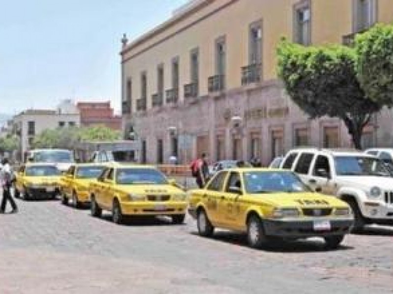 Habrá tarifas diferenciadas entre taxis tradicionales y ejecutivos
