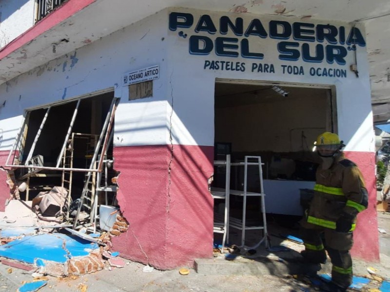 Hacen colectas para apoyar a panadería después de la explosión