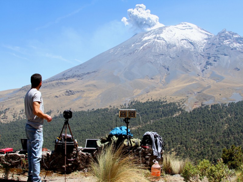 Hacen falta especialistas en monitoreo de volcanes en el país
