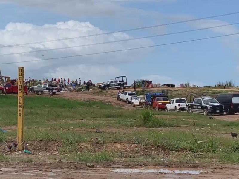 Hallan a bebé de 2 meses en una bolsa negra de un basurero