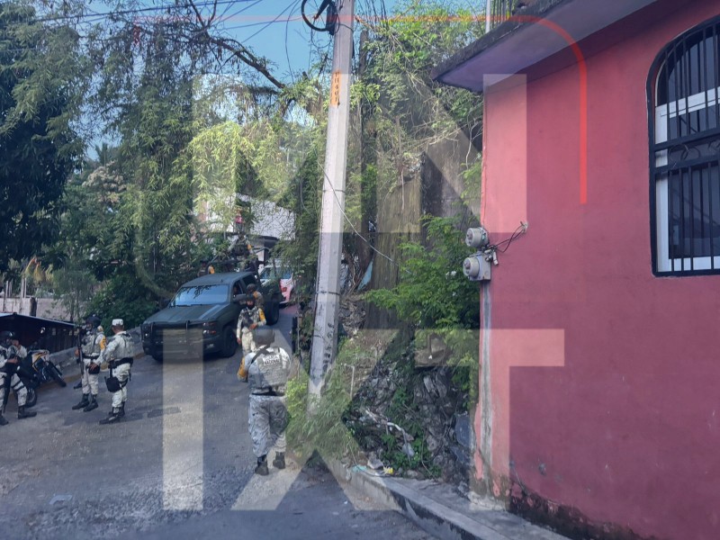 Hallan a dos hombres asesinados en la colonia Los Pinos