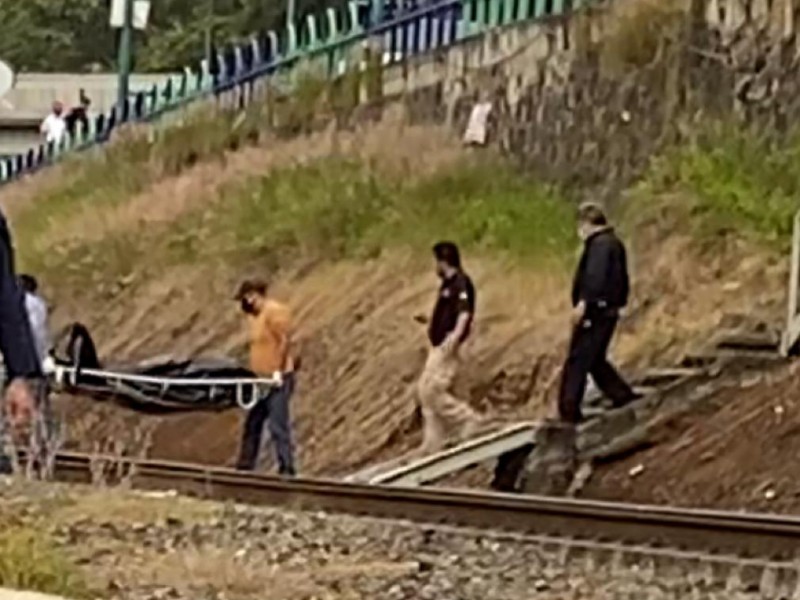 Hallan cuerpo sin vida colgado del puente Circuito Presidentes