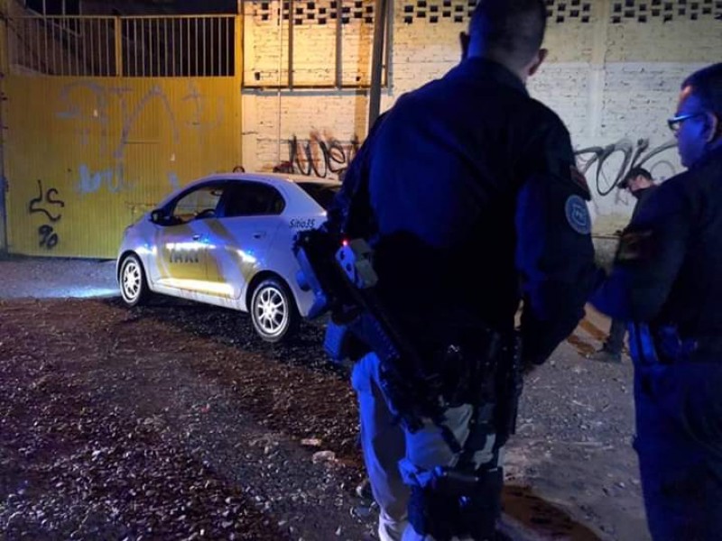 Hallan a taxista muerto en Tateposco