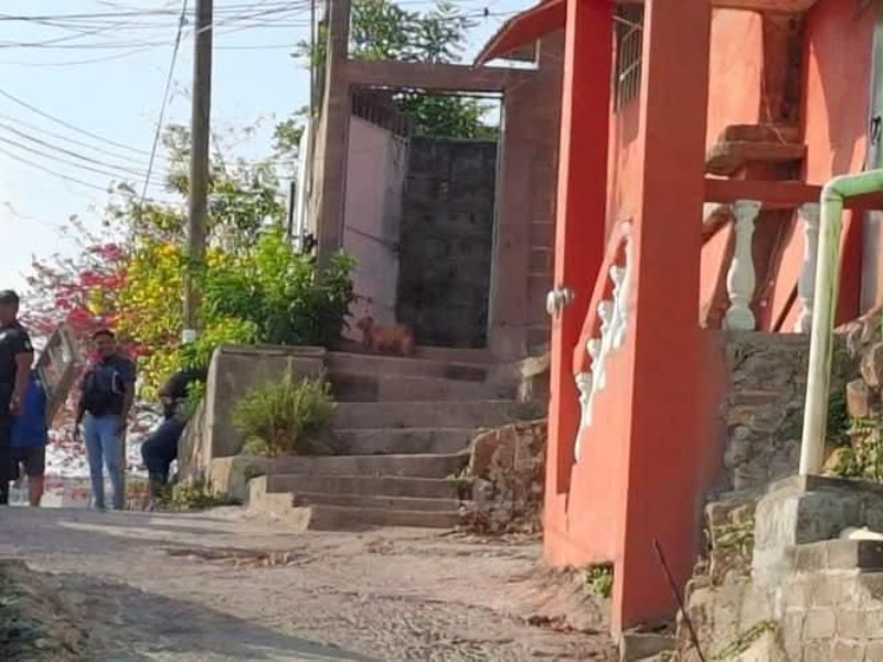 Hallan cadáver en estado de descomposición en vivienda, Salina Cruz