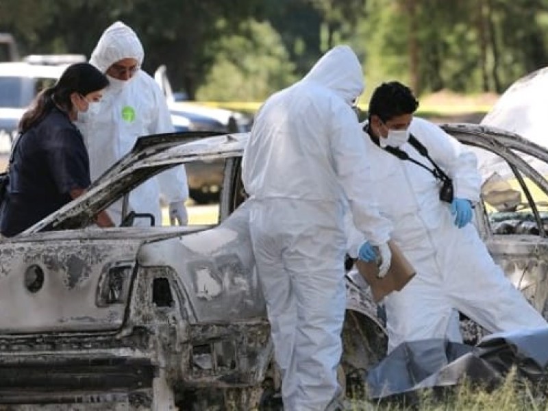 Hallan cuerpo calcinado en automóvil en San Jerónimo Ocotitlán, Acajete