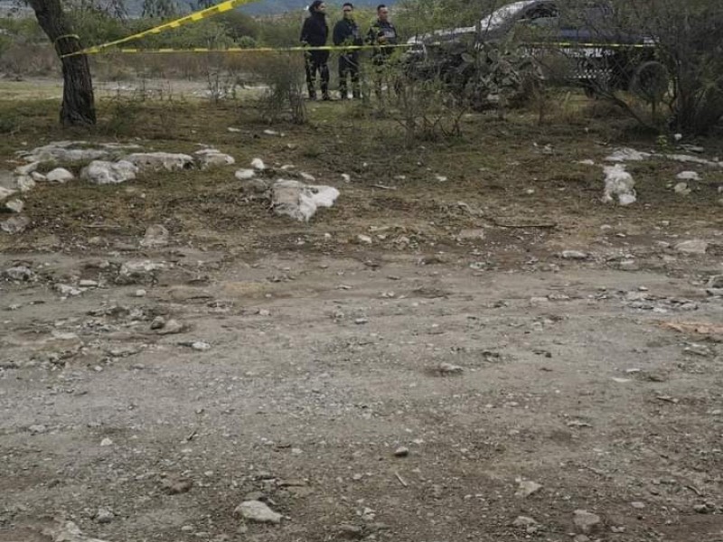 Hallan cuerpo de mujer en paraje de Tecamachalco