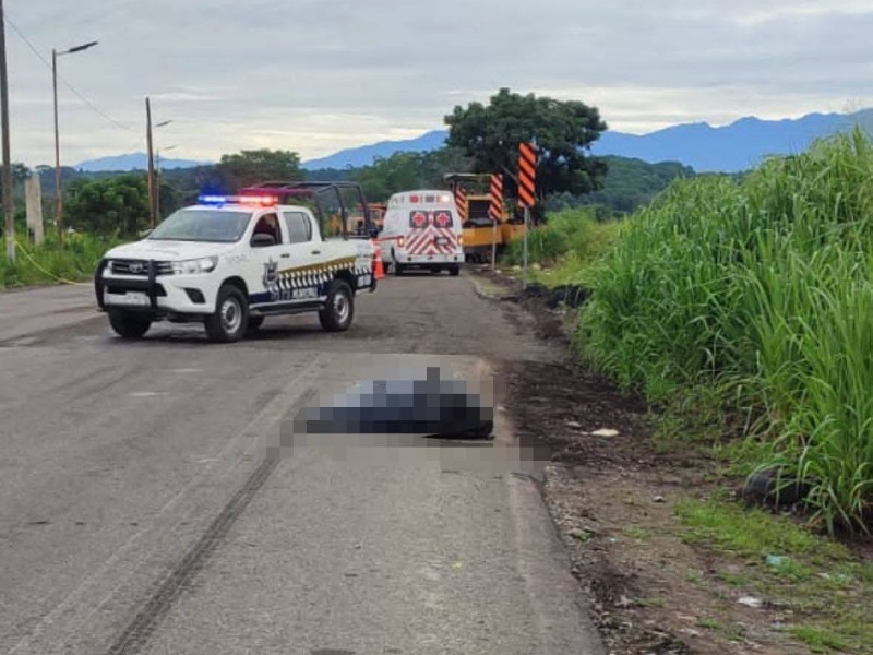 Hallan cuerpo embolsado en libramiento sur de Tapachula