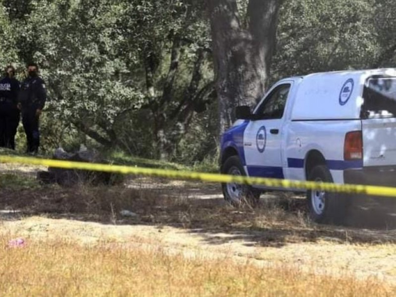 Hallan cuerpo en barranca de Chila de las Flores