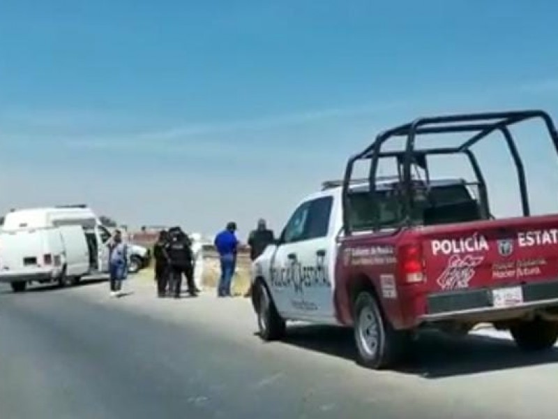 Hallan cuerpo encobijado en Periférico-Ecológico en Camino Real