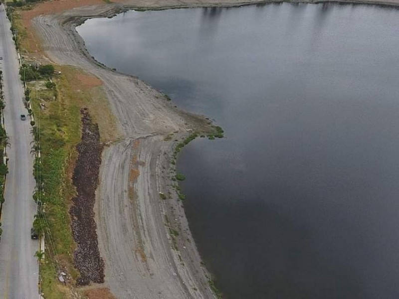 Hallan cuerpo flotando en canal de Valsequillo en Tecamachalco