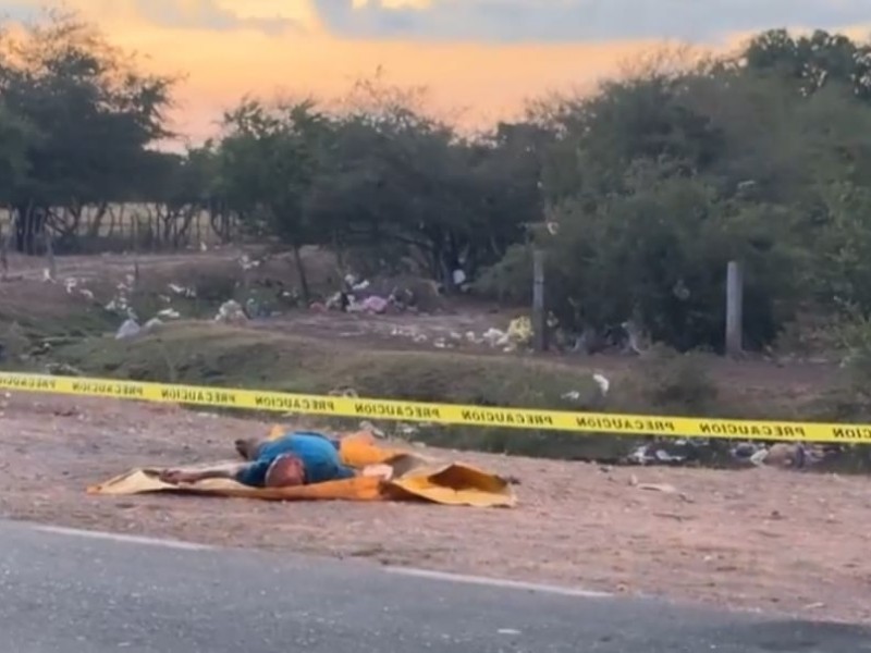 Hallan cuerpo sin vida de masculino sobre carretera Juchitán-Unión Hidalgo