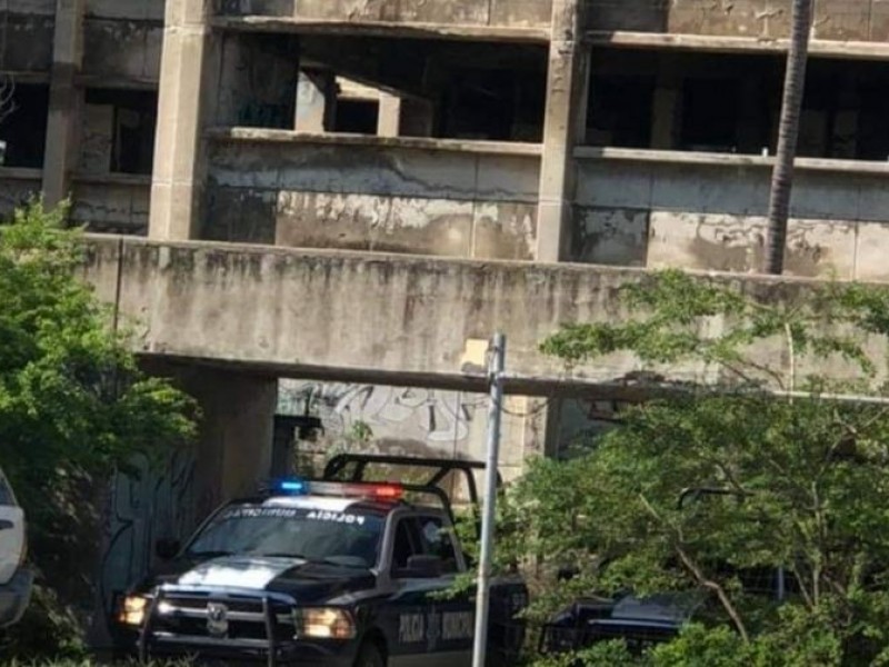 Hallan cuerpos sin vida en calles de Manzanillo