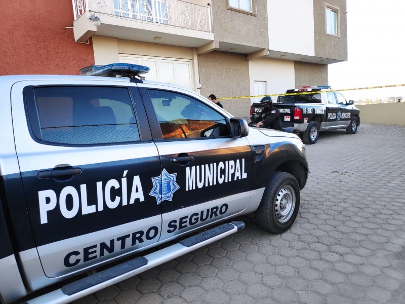 Hallan dos cuerpos en menos de una hora