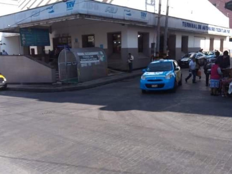 Hallan feto en estación de autobús en Teziutlán