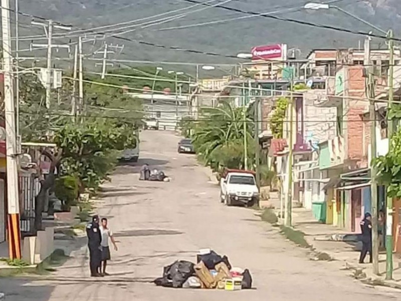 Hallan feto entre basura en colonia Juárez de TGZ