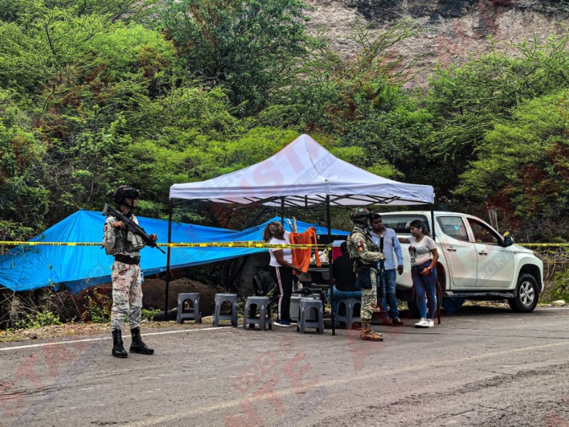 Hallan fosa clandestina con restos óseos en Zumpango