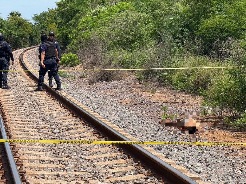 Hallan hombre muerto en las vias del tren en Mazatlán