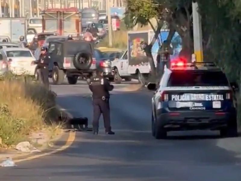 Hallan motociclista sin vida en lateral del Periférico Ecológico