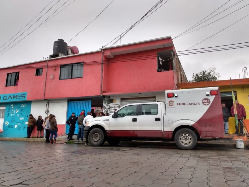 Hallan mujer sin vida en vivienda en Toluca
