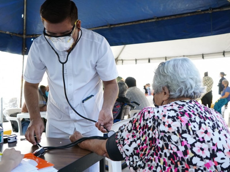 Han fallecido 2 mil 944 adultos mayores por covid-19