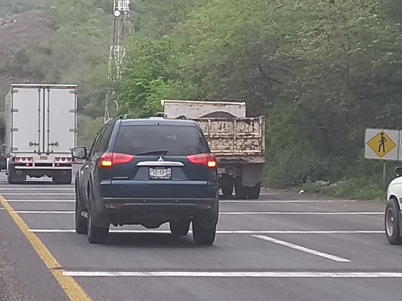 Harán ajustes a reductores de velocidad en autopista