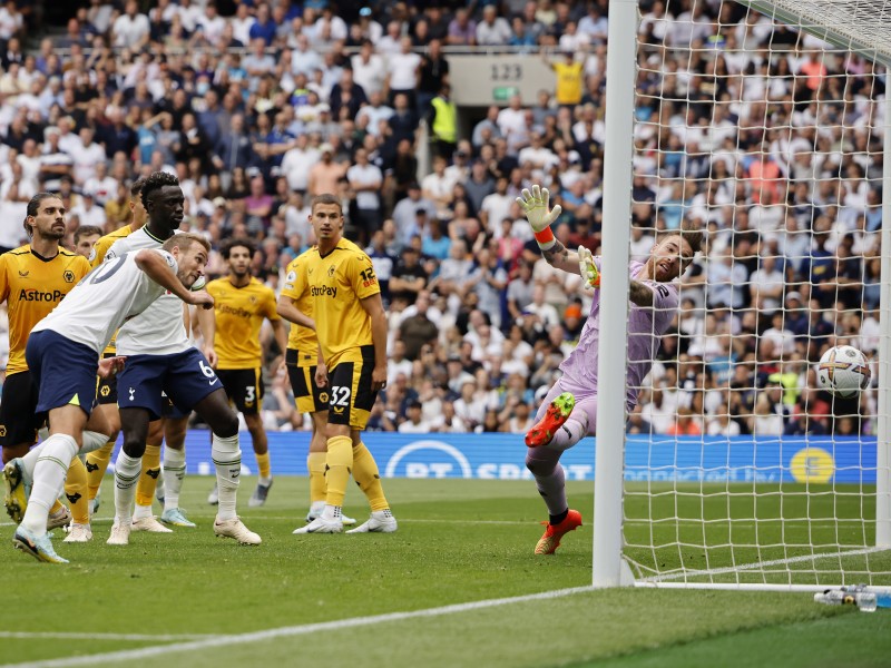 Harry Kane hace historia en victoria del Tottenham sobre Wolverhampton