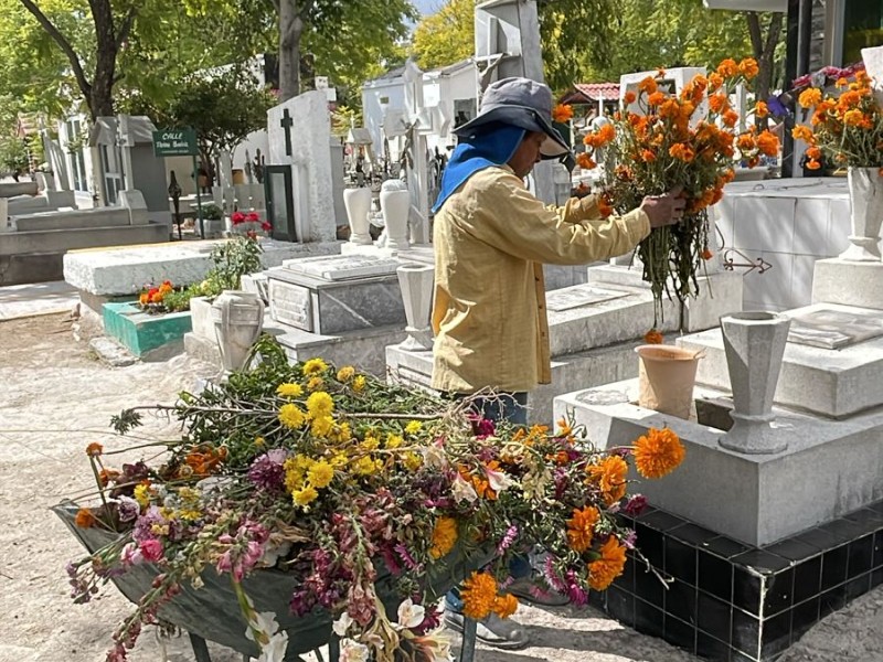 Hasta 15 góndolas de basura se sacaran del Panteón Municipal